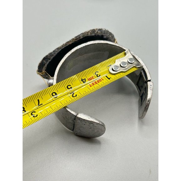Unusual Black Stone Slab Cuff Bracelet Silver Tone Hinged Side Statement Cuff - Picture 10 of 11
